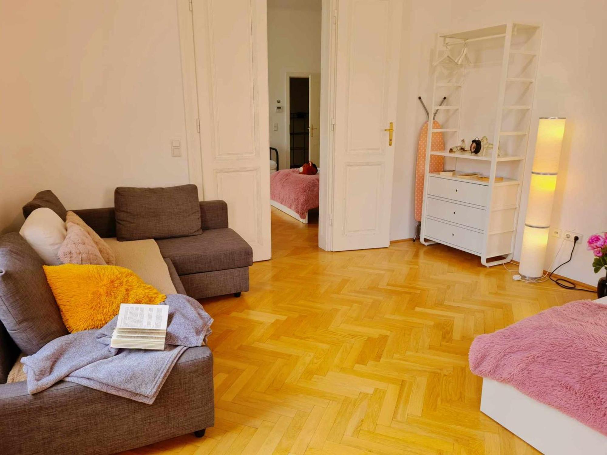 Central And Round 3 Minutes To City Shopping Center And Schoenbrunn Palace 维也纳 外观 照片